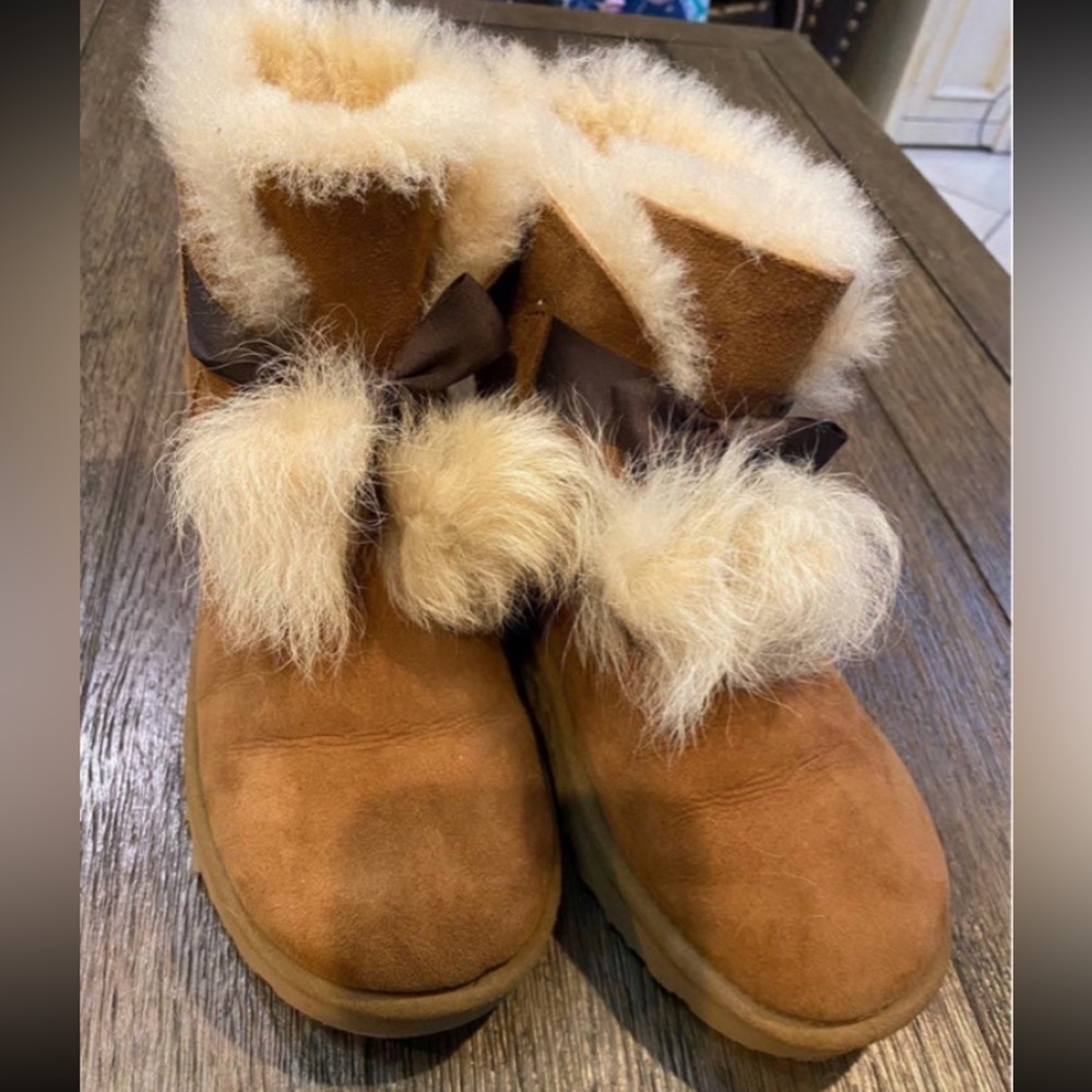 Ugg Pom Boots